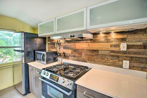 Apartamento 2nd-floor Apt Walk To Highland Hot Spots!