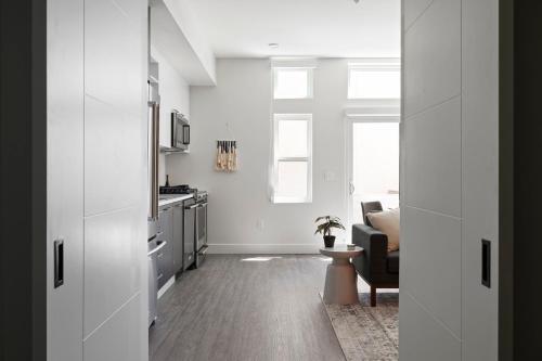 Mojave Lifestyle Modern Studio - Espadin Lohi