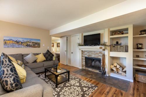 Apartamento 1095 Wild Irishman Condo