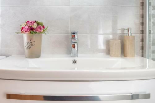 Luxury Apartments Alkar With Swimming Pool