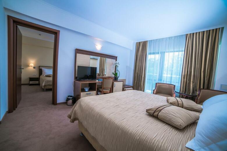 Hotel Saturn