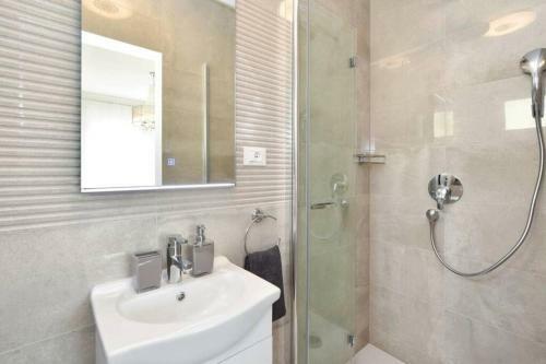 Villa Annie - Holiday Home With A Private Pool