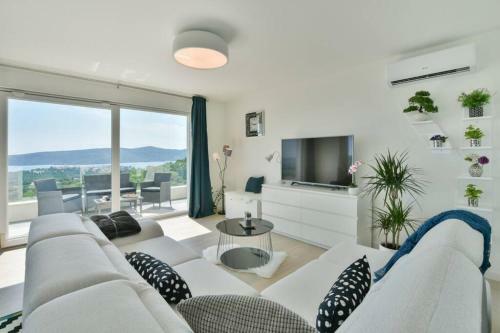 Villa Annie - Holiday Home With A Private Pool