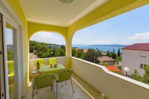 Apartments In Dramalj 39030