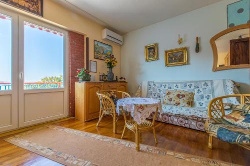 Apartments In Dramalj 41538