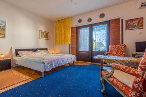 Apartments In Dramalj 41538