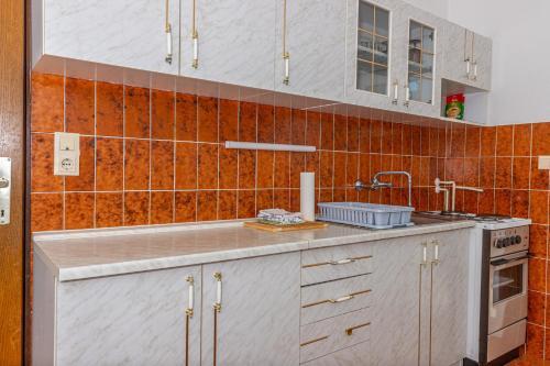 Apartments In Dramalj 41601