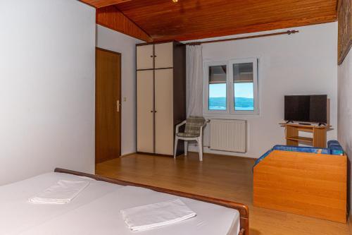 Apartments In Dramalj 41601