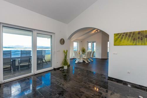Sun Villa
