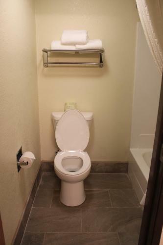 Hotel Americinn West Burlington