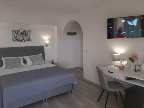 Hostal Apartmans And Rooms Petra