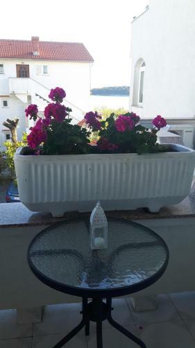 Hostal Apartmans And Rooms Petra