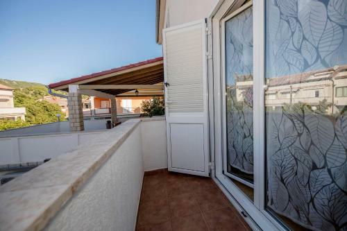 Apartamentos Lili Rab