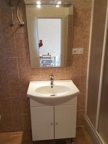 Apartments With Wifi Palit, Rab - 15365