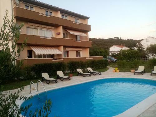 Apartment Arba 3 S Bazenom I Parkingom