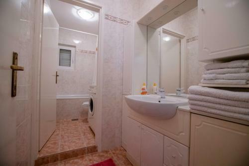 Apartments Dionis