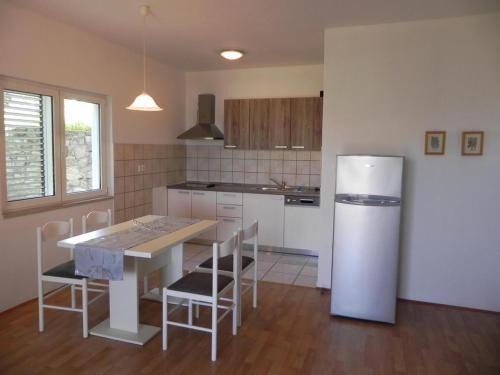 Apartments By The Sea Kampor, Rab - 18268