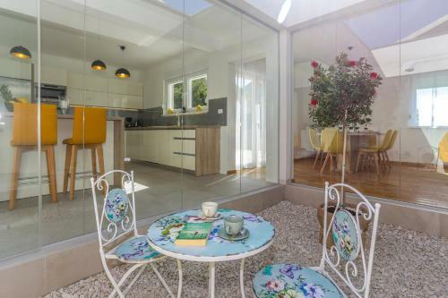 Villa Life - New And Luxury Holiday House