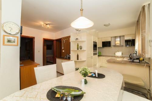 Apartamento Villa Curic