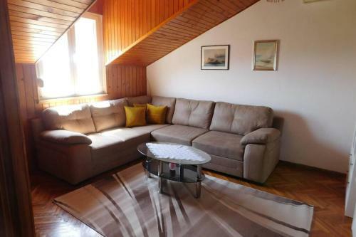 Apartman S Pogledom - Iva