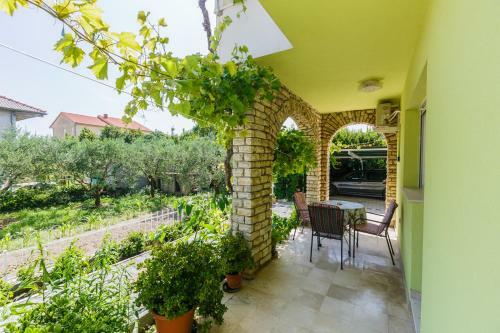 Family Friendly Apartment Kastelo