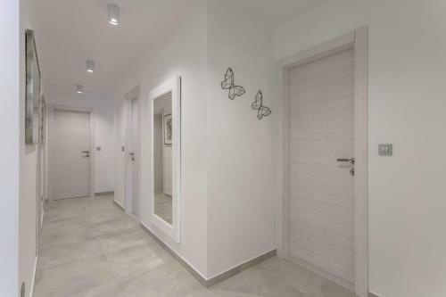 Villa Ema Kastela With Private Heated Pool