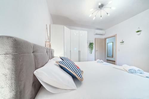Apartment Villa Hacijenda With Private Pool And Jacuzzi