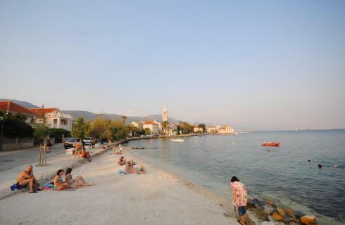 Spacious Apartment Antea