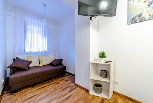 Mikras Luxury Apartment