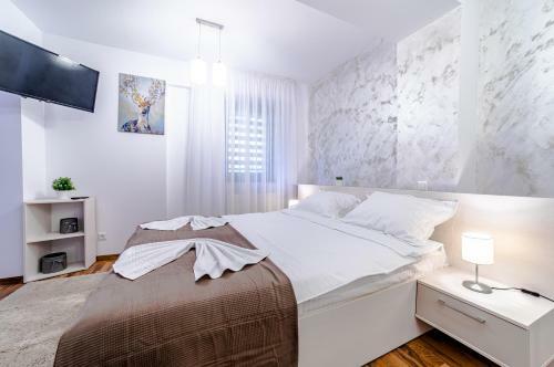 Mikras Luxury Apartment