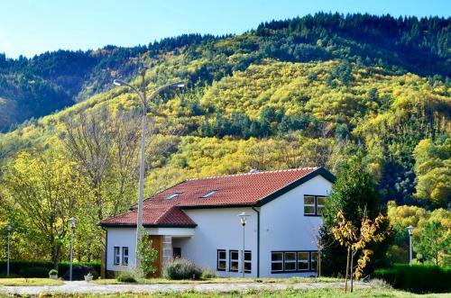 Agroturismo Solar Da Castanha - Forest House