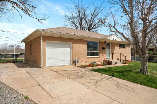 @ Marbella Lane - 4br Cozy & Comfy Northglenn