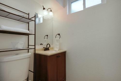 @ Marbella Lane - 4br Cozy & Comfy Northglenn