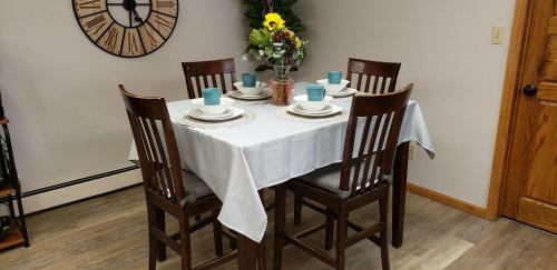 Hostal Benson Gardens Guest Suite-pet Friendly