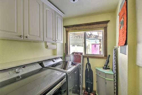 Charming Loveland Home With Yard, Walk To Dtwn!
