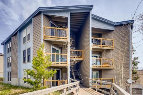 Apartamento F201 Treehouse Condo