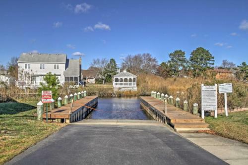 Spacious Millville Townhome About 3 Mi To Beach!