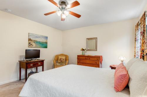 Bayview Landing -- 38002 Clubhouse