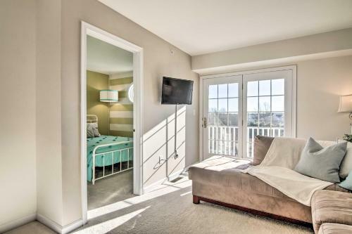 Apartamento Multi-level Ocean View Condo With Deck And Grill!