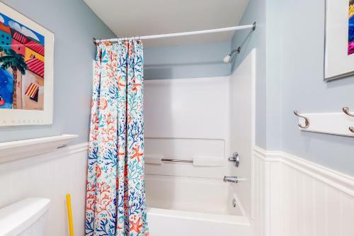 Bear Trap- 20 Village Green Dr