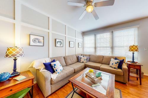 Bear Trap- 20 Village Green Dr