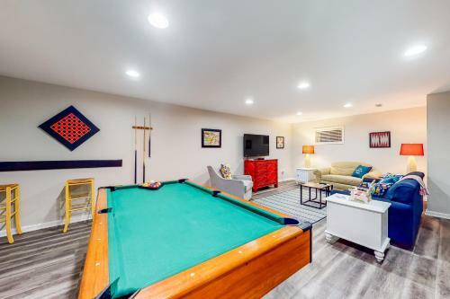 Bear Trap- 20 Village Green Dr