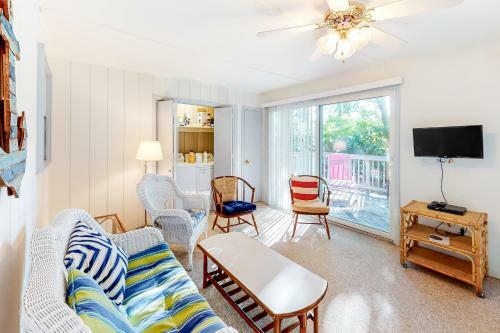 Bethany West -- 613 Laurel
