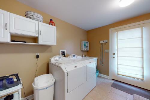 Cat Hill---401 Cattail Road