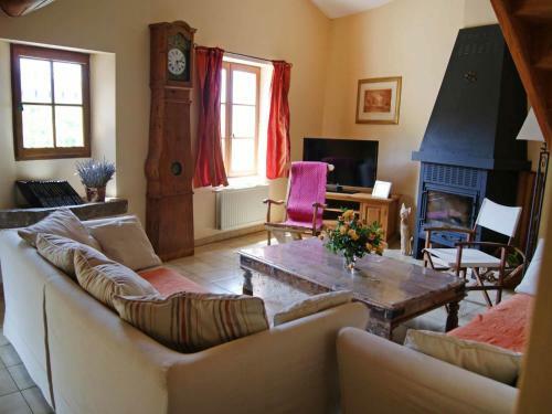 Holiday Home La Maison Du Brun Besignan