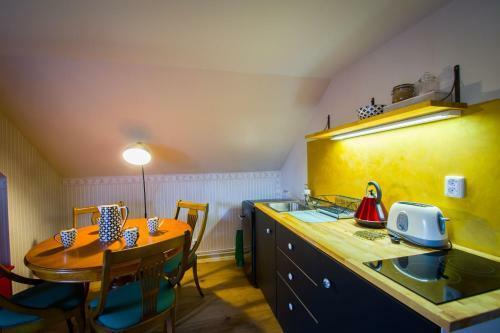 Apartm�n U Mluv�c�ch Kamen?