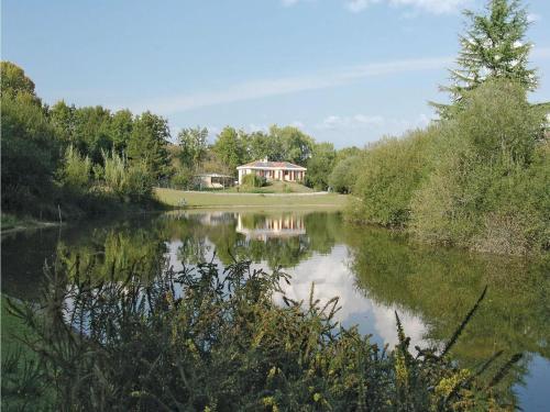 Holiday Home Le Champ St. Pere Le Bois Merlet