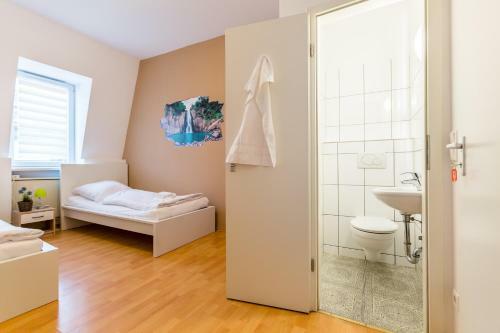 Apartamento Appartments Heerstra�e D�sseldorf