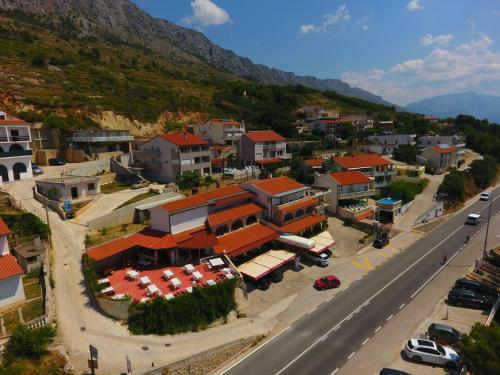 Hostal Apartments Zina