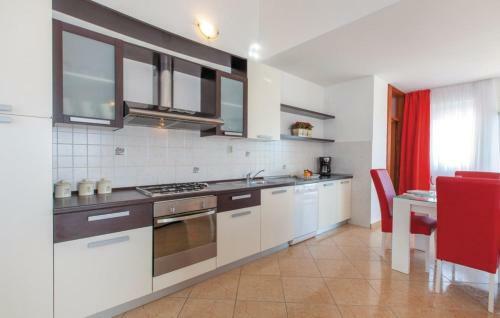 Villa Holiday Home Lucija ,trogir - Ka?tel Stari
